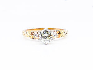 *Diamond Gold Floral Motif Engagement Ring