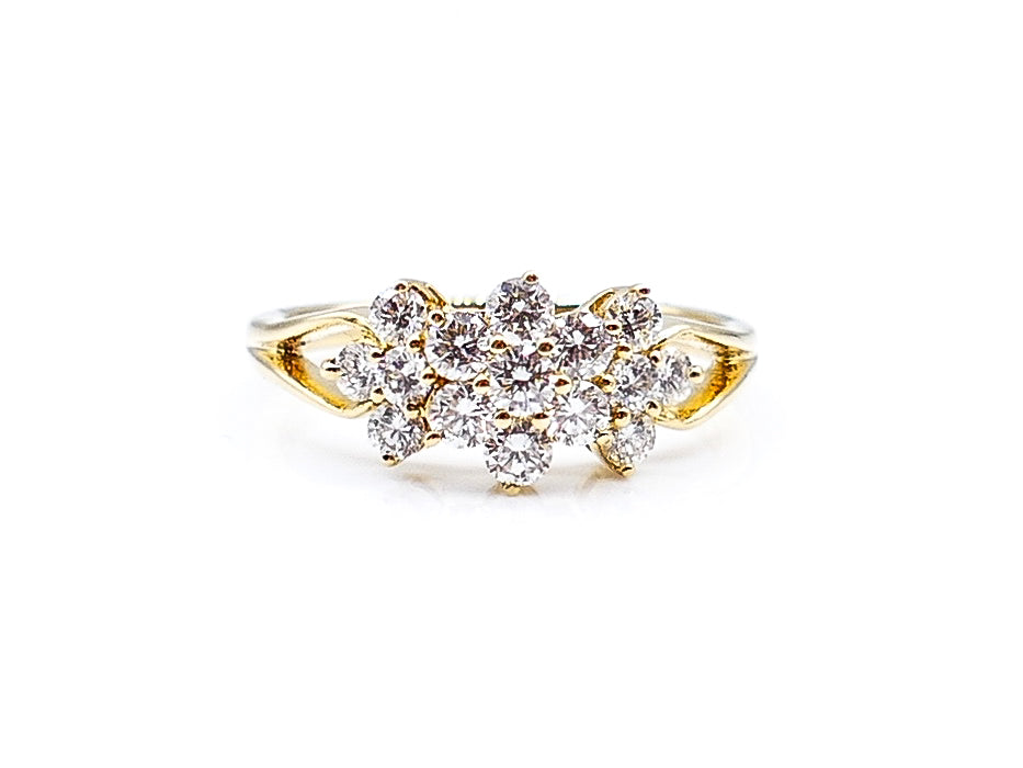 *(4th) Diamond Cluster 18 k Yellow Gold Ring