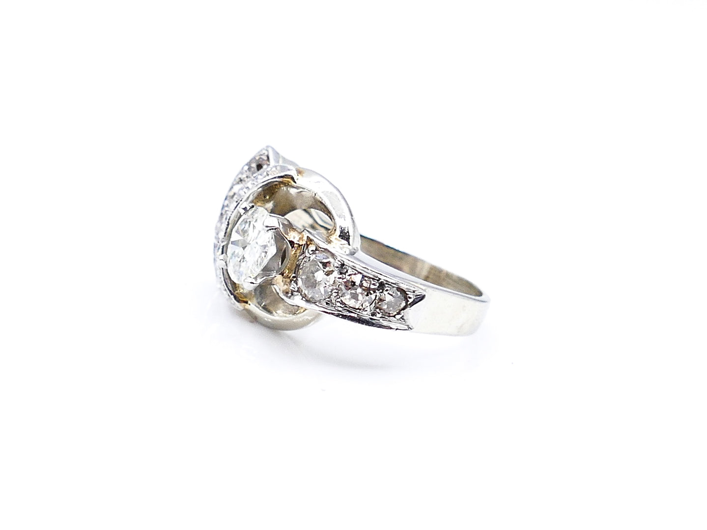 Retro 1.30 Carat Asymmetrical Diamond Gold Ring
