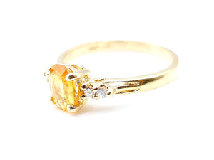 1 CT Yellow Sapphire and Yellow Gold Ring