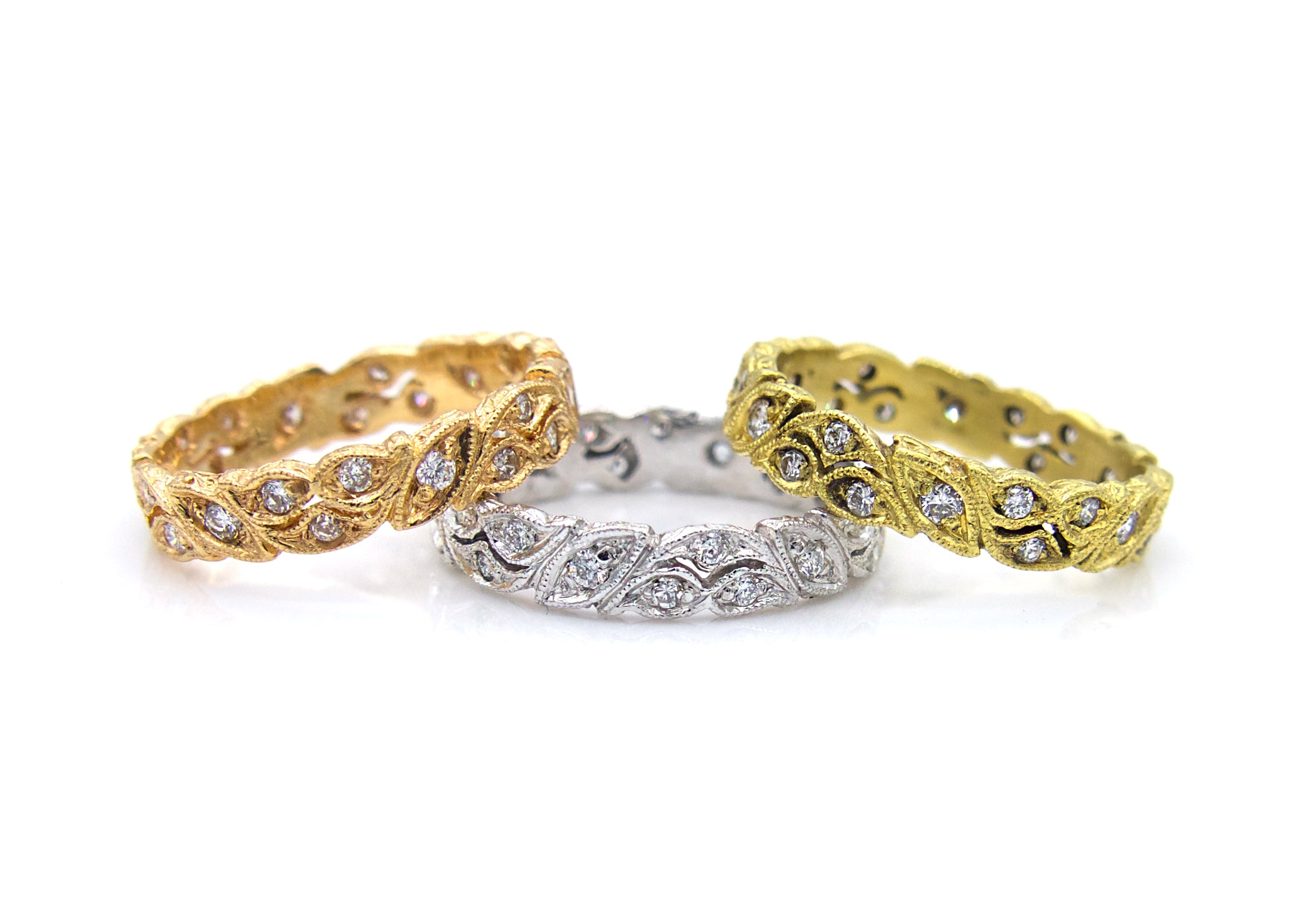 Antique-Style 24 Diamond Leaf Motif Eternity Band